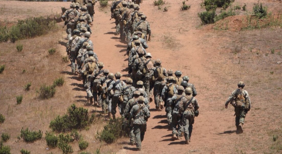 Cadetes en Pichicuy completan su fase final de instrucción con ejercicios reales y formación de mando