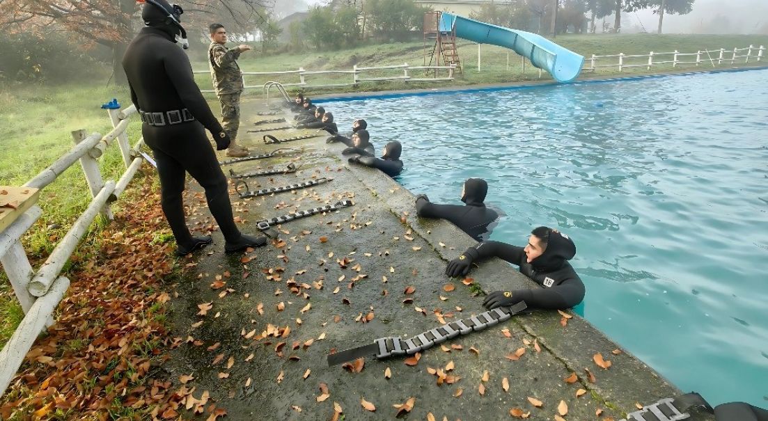 Patrullas de Auxilio y Rescate Militar del Ejército: Incremento de sus capacidades con instrucción de Buzo Autónomo y Patrón de Bote