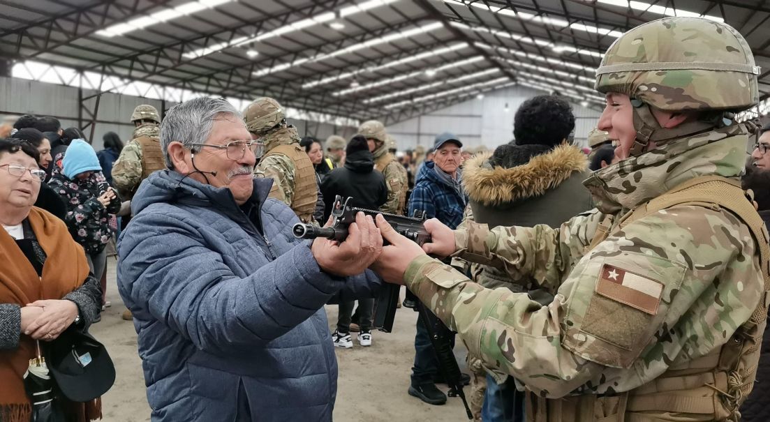 Una tradición que trasciende generaciones: Soldaos Conscriptos reciben sus armas junto a sus familias