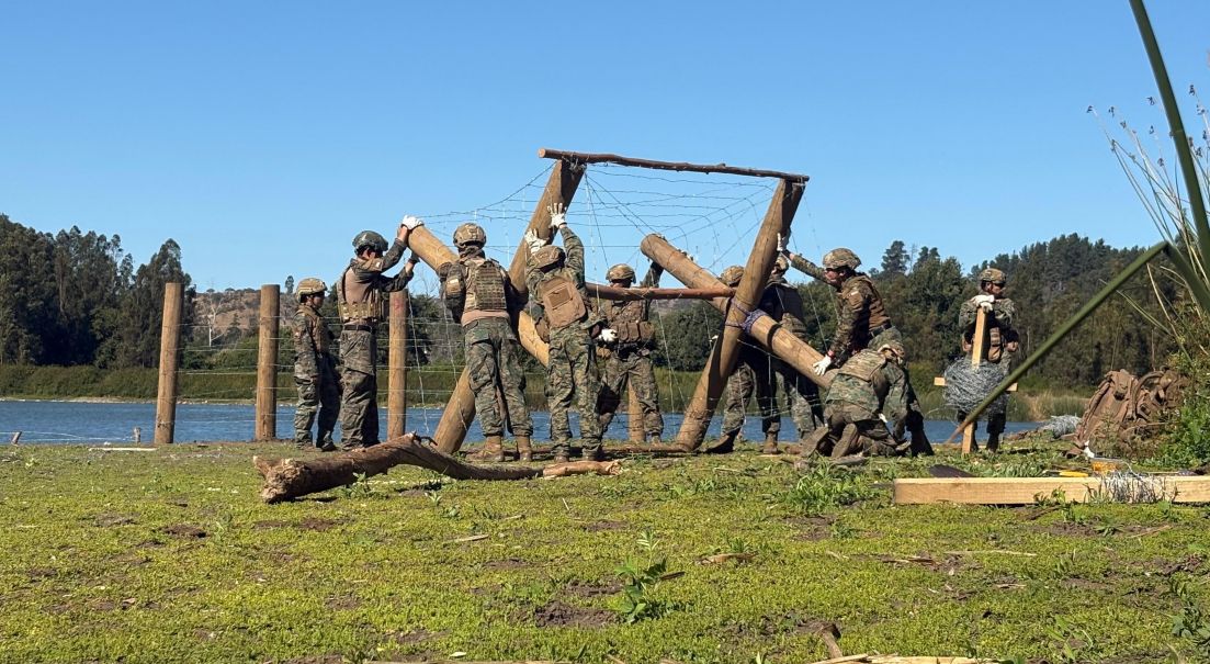 Aplicando técnicas de movilidad y protección: Cursos básicos del arma de Ingenieros se instruyen en terreno