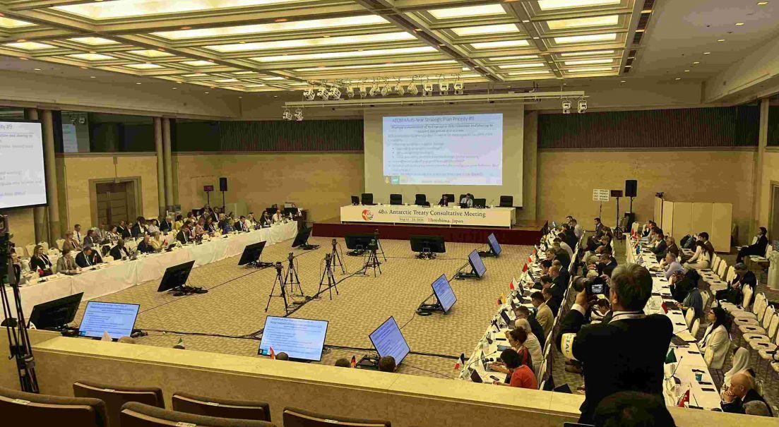 Ejército de Chile participó en la 48ª Reunión Consultiva del Tratado Antártico