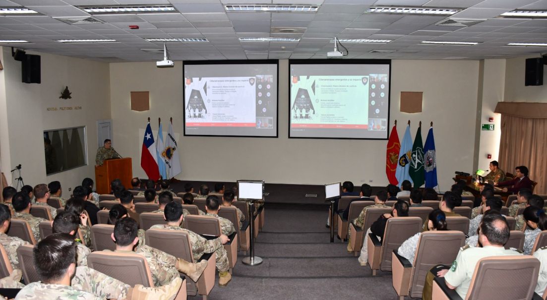 ACAPOMIL realizó su 2° Seminario en Ingeniería 2025 enfocado en la IA