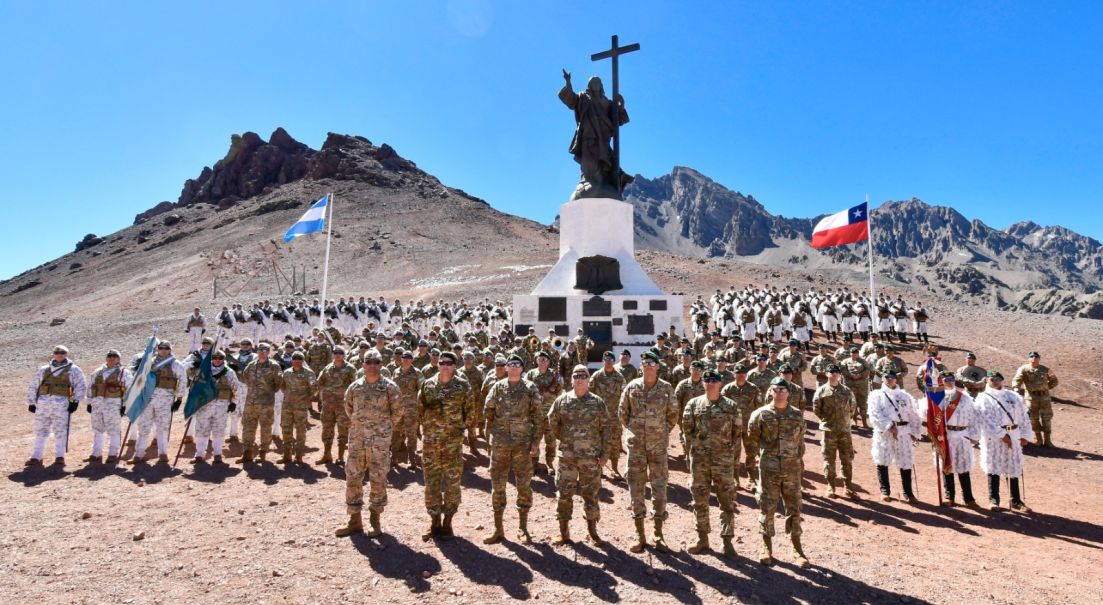 Comienza expedición binacional “Aconcagua 2026” entre los ejércitos de Chile y Argentina