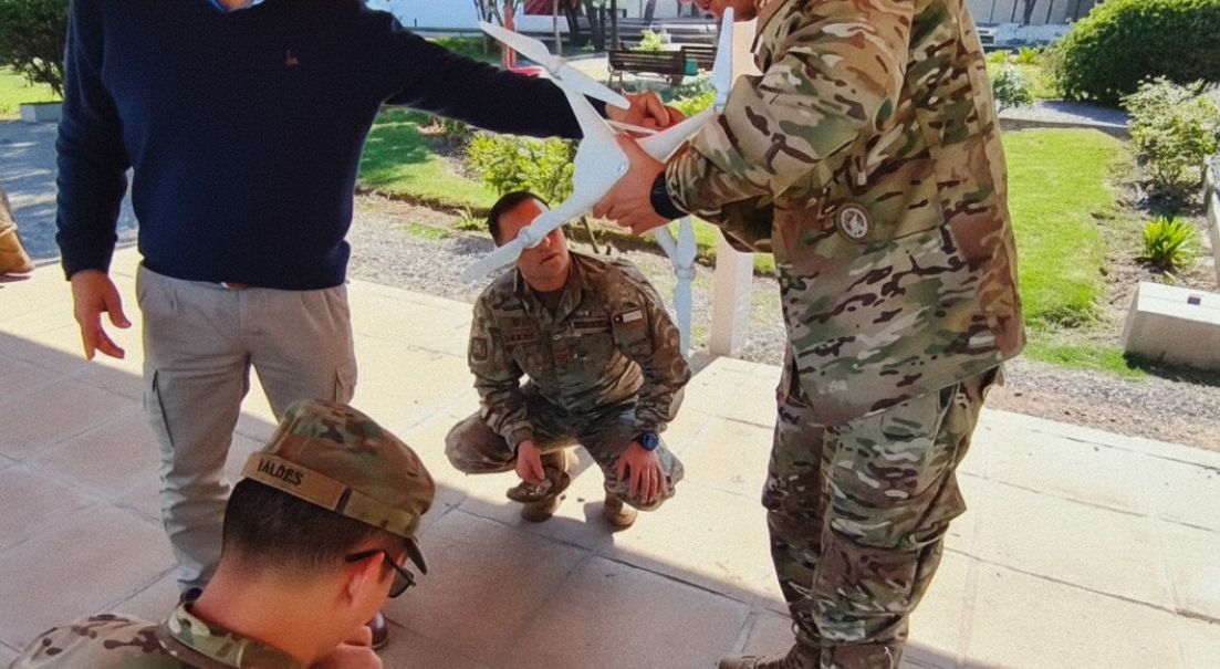 Alumnos de la Academia Politécnica Militar perfeccionan habilidades en fotogrametría aplicada